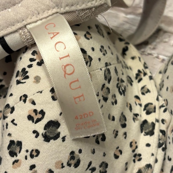Cacique Cream and Black Leopard Print Bra - Picture 2 of 2